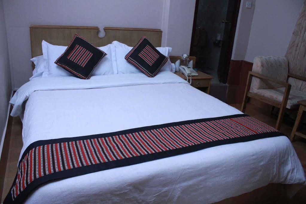 Hotel Travel Inn Покхара Экстерьер фото